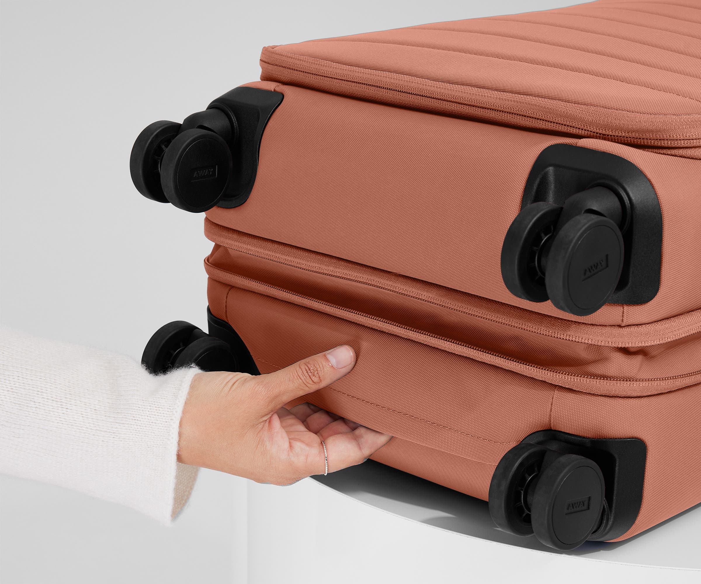 Underside grab handle