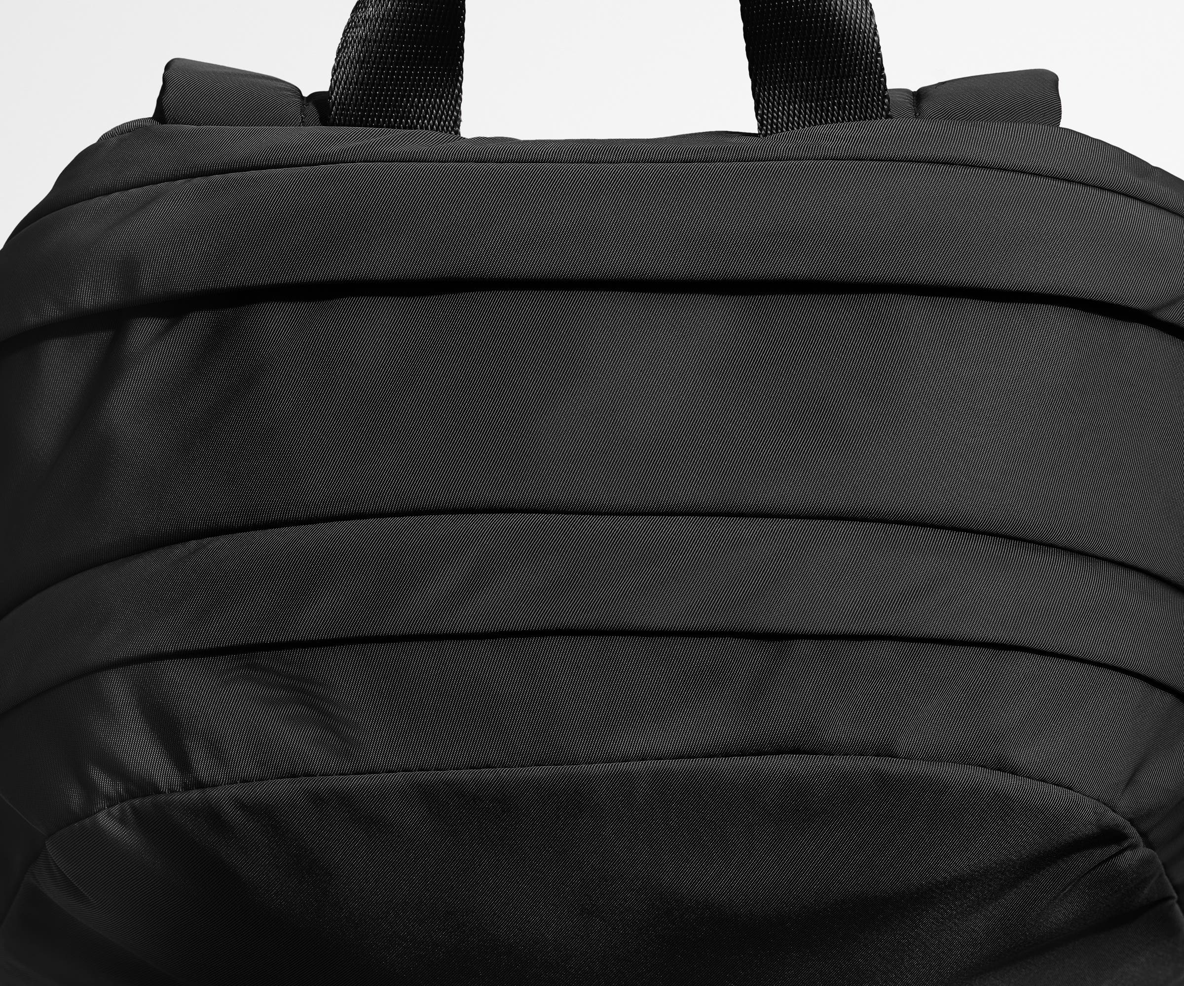 Detailed view of the Featherlight material
