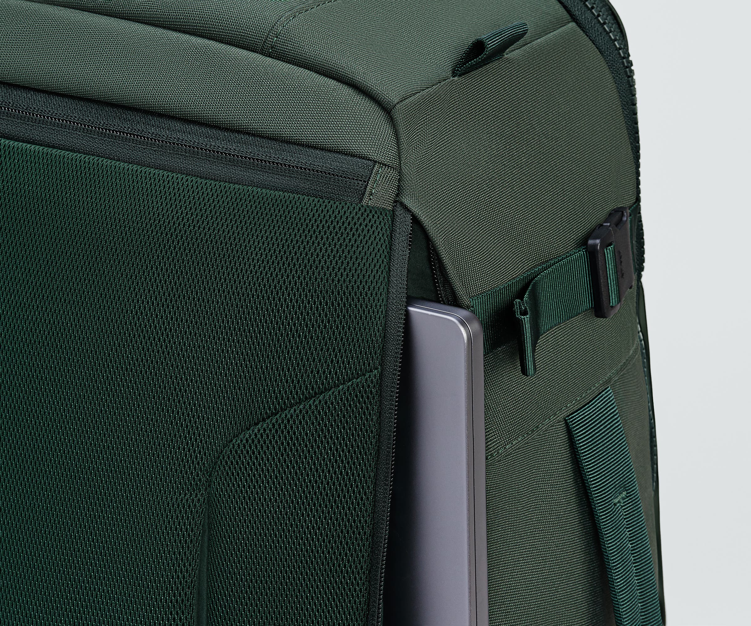 Laptop shown in the exterior laptop pocket