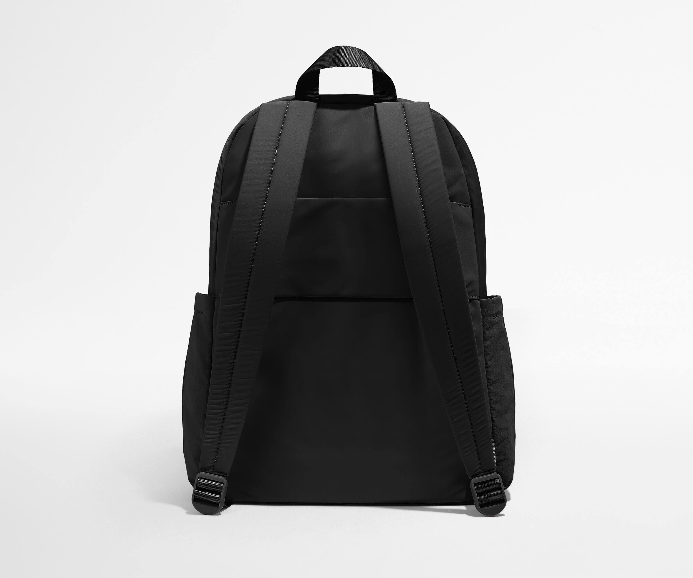 Trolley sleeve feature on the back of the Large Featherlight Backpack