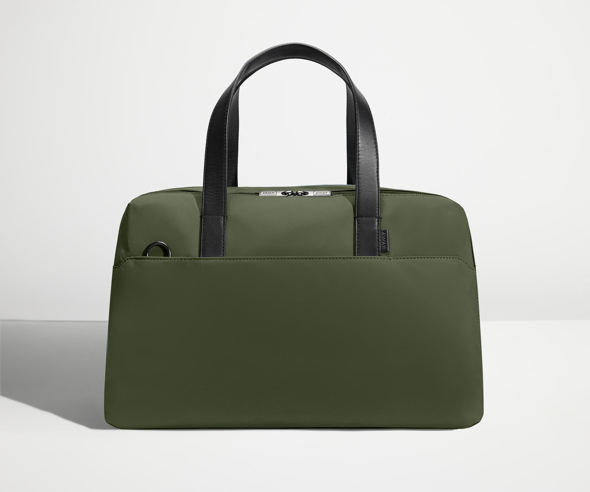 The Overnight Bag in Olive Green