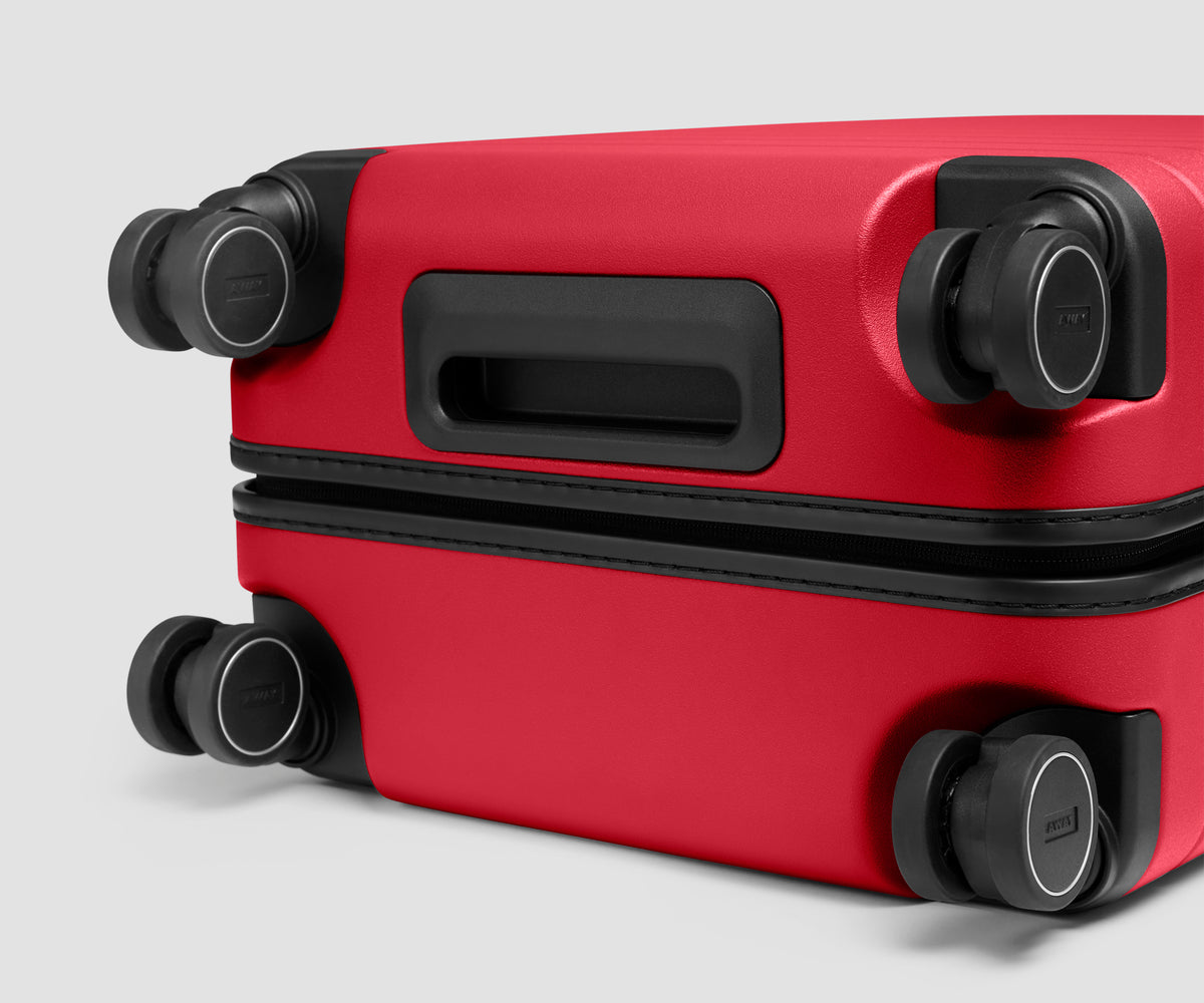 The Medium Flex 3 in Cherry Red