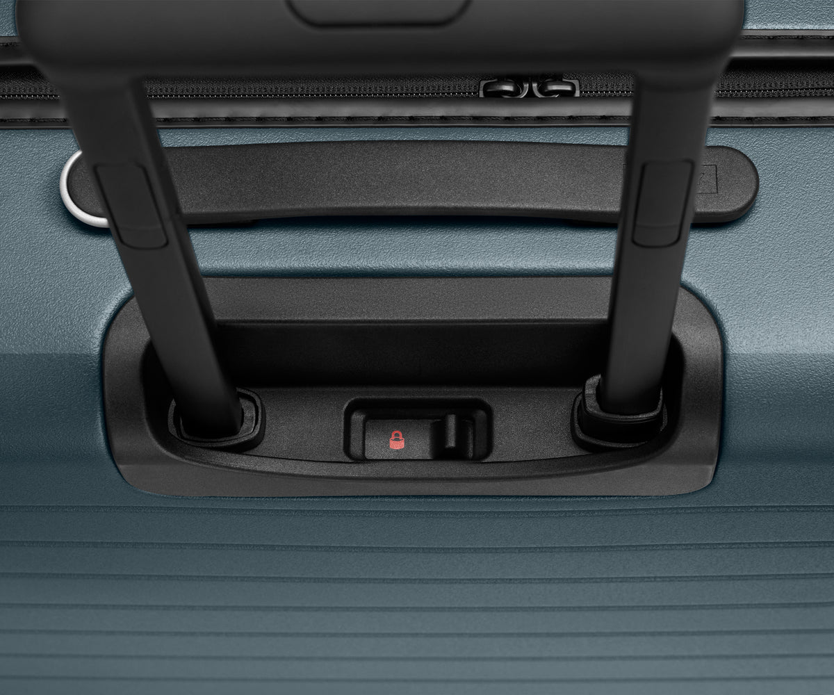 The Large Flex 3 in Coast Blue