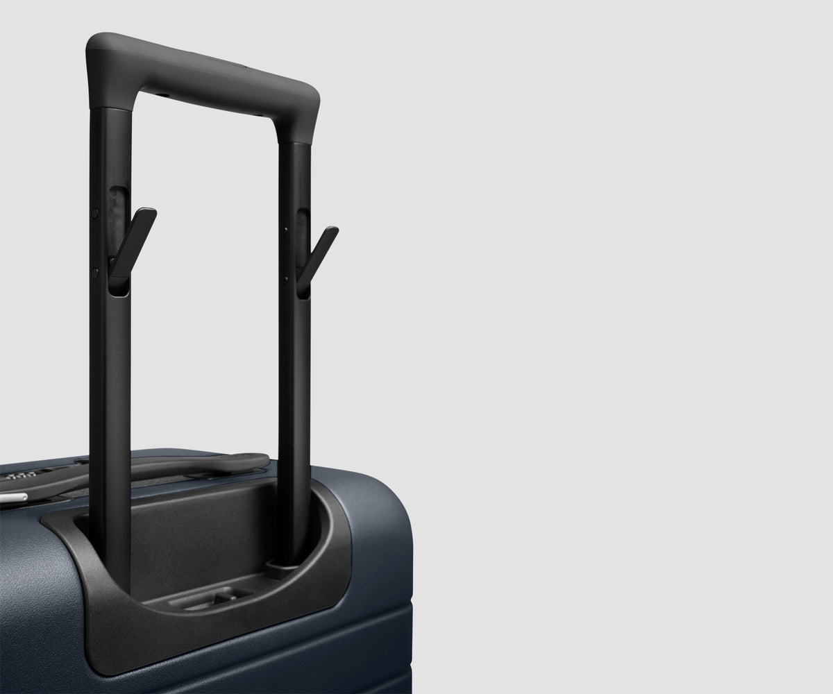 The Medium Flex 3 in Navy Blue
