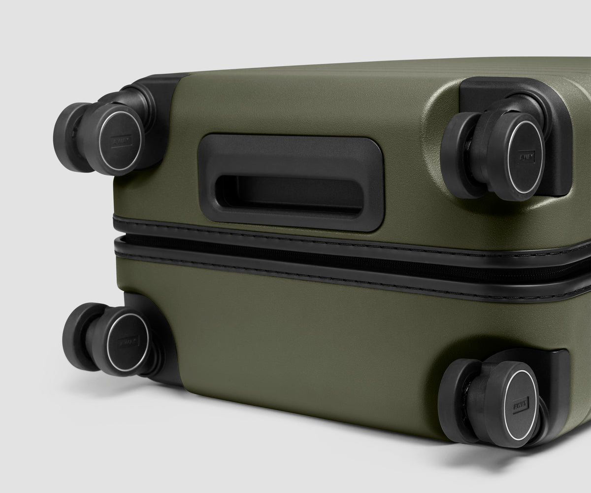 The Large Flex 3 in Olive Green