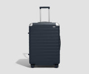 The Aluminum Edge Medium in Navy Blue