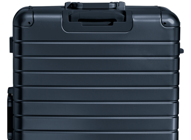 The Aluminum Large in Arctic Steel