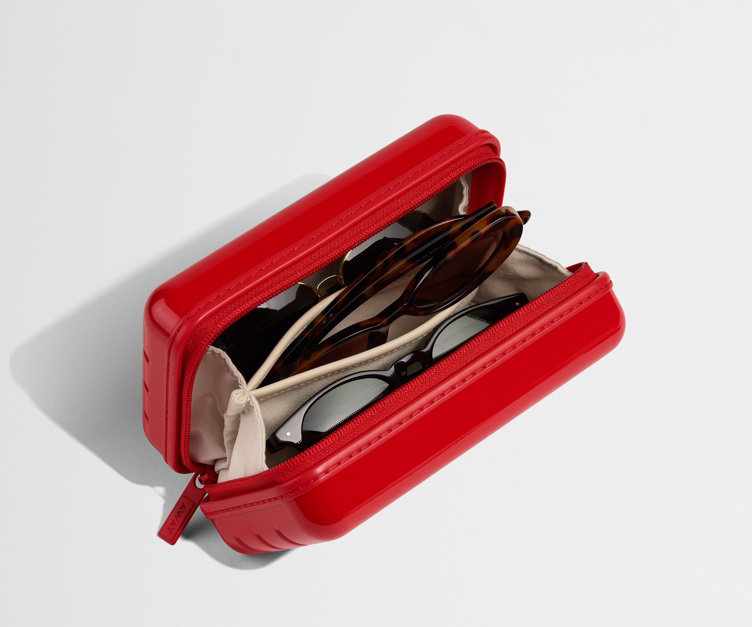 Travel Glasses Case in Cherry Red (Gloss)