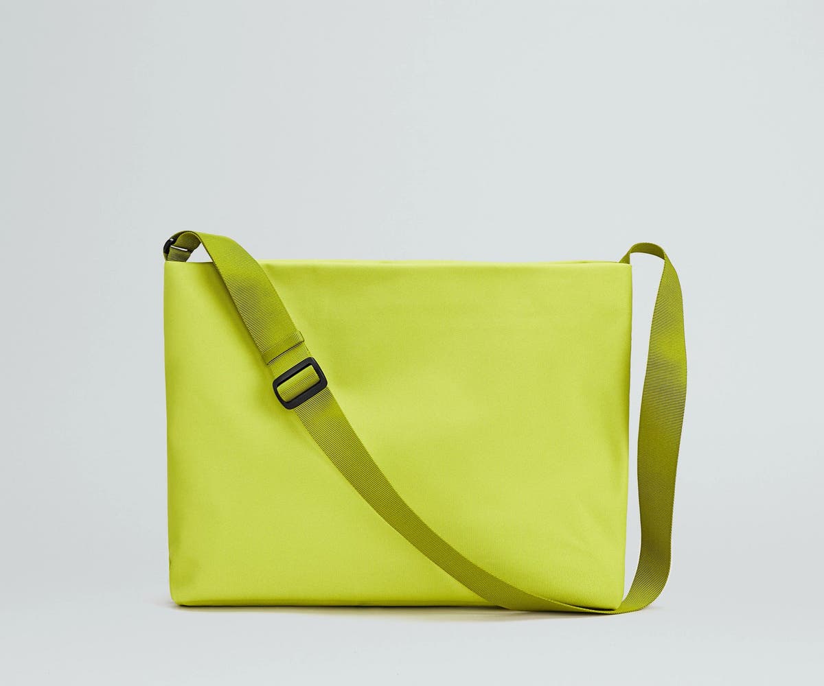 Active Messenger Atomic Celery