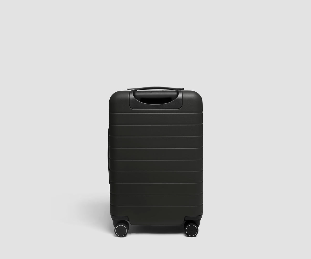 The Carry-On Flex 3 in Jet Black