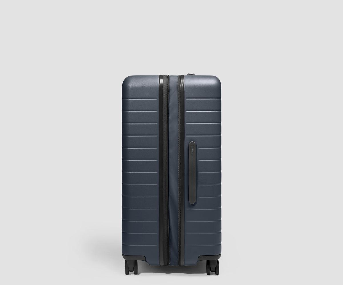 The Large Flex 3 in Navy Blue
