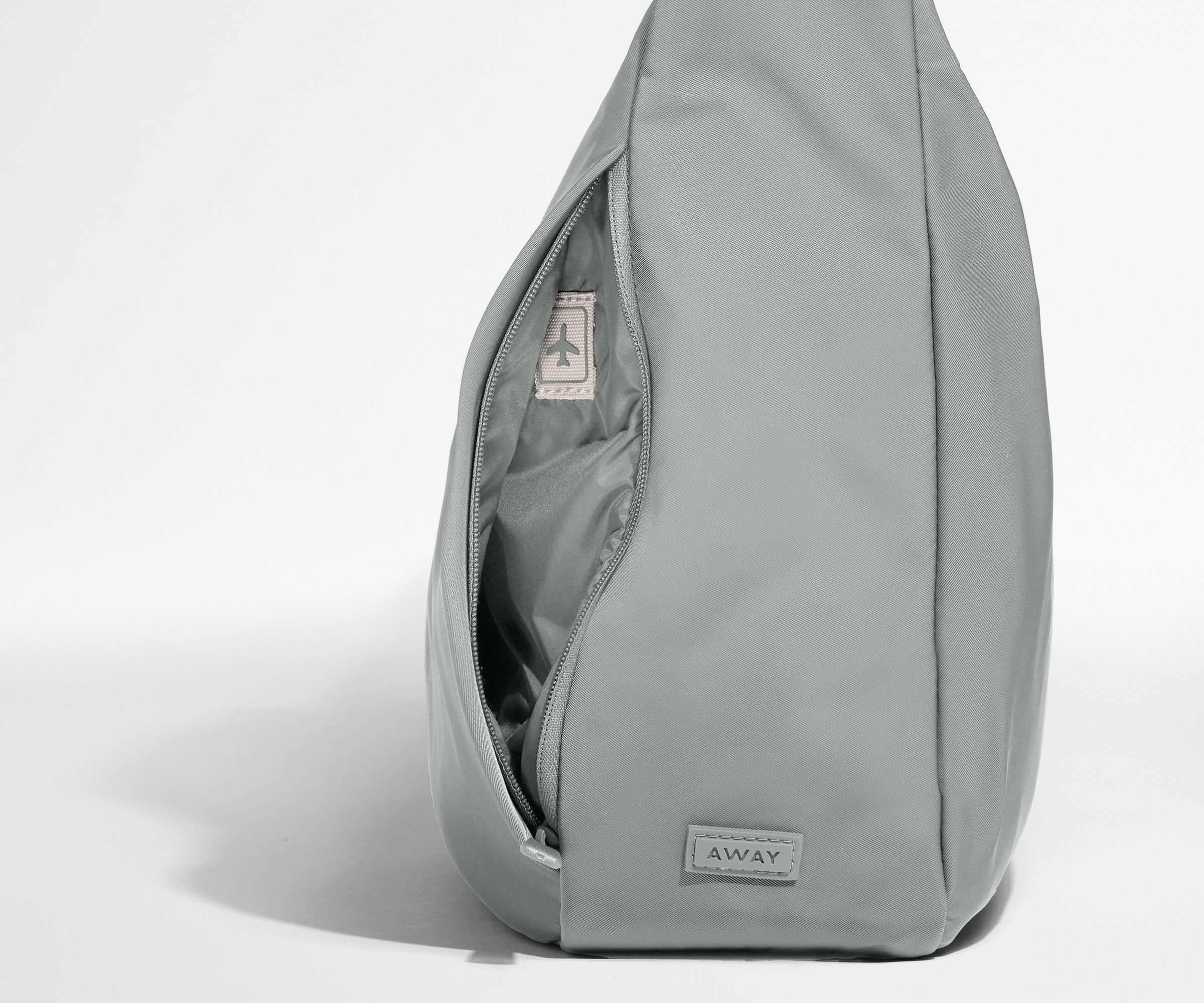 Featherlight Crossbody in Nordic Gray