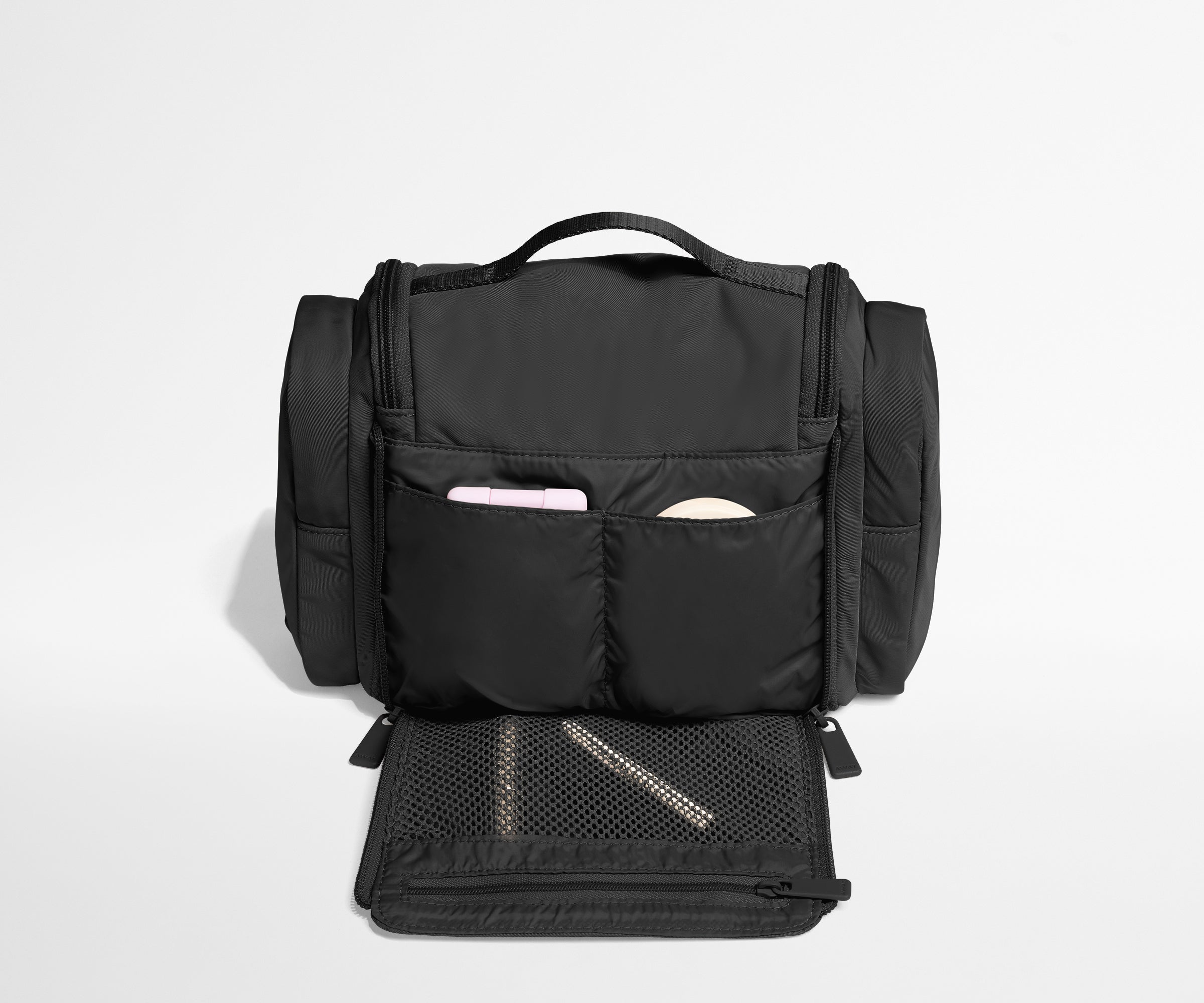 Away Featherlight Hanging Travel Vanity in Jet Black