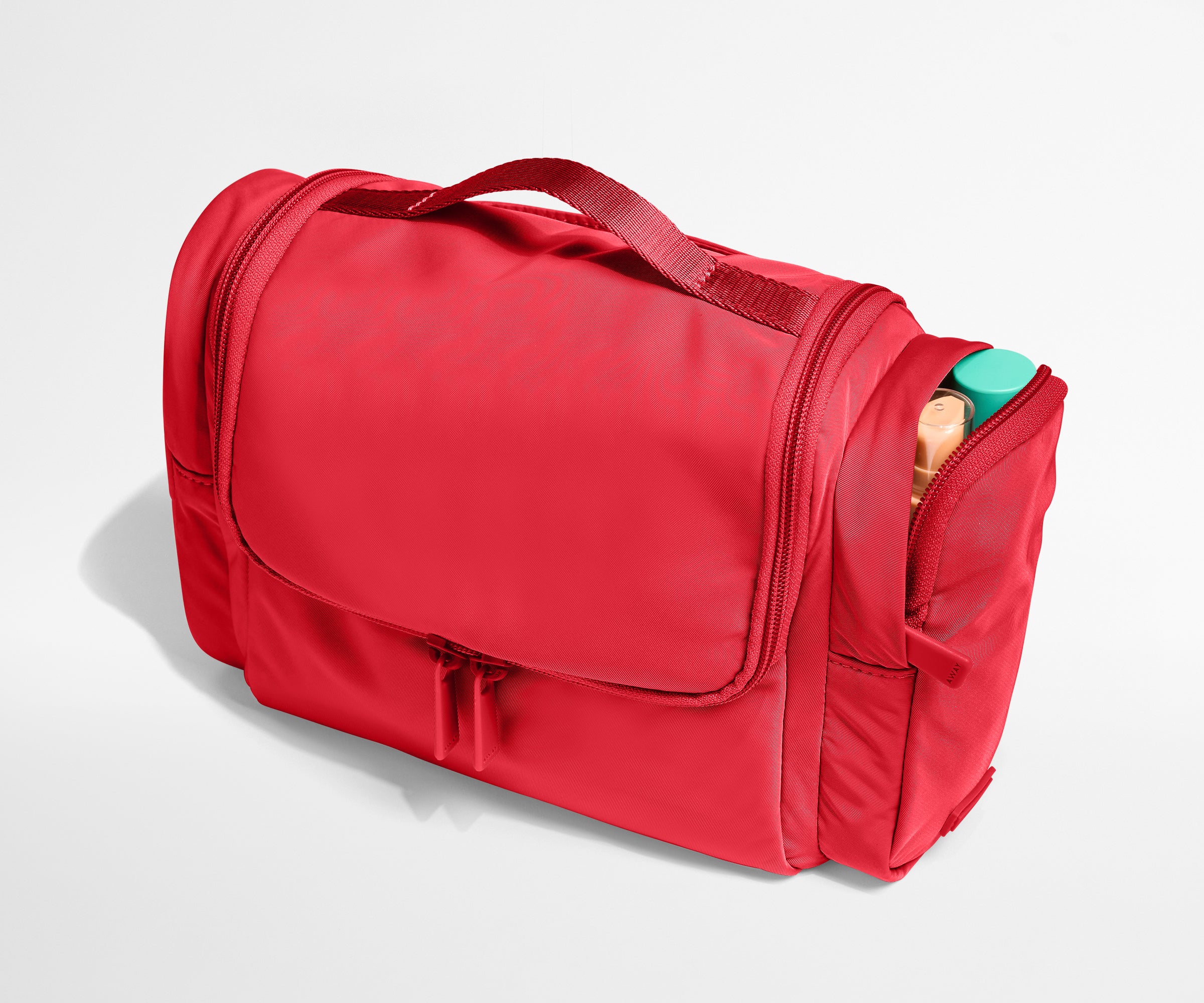 Featherlight Hanging Travel Vanity in Cherry Red