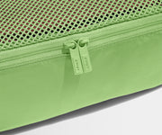 The Insider Packing Cubes in Matcha Milk Green