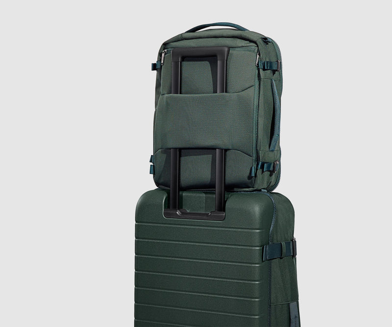 Active Convertible Backpack 25L in Forest Green | Away