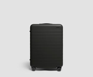 The Medium 3 in Jet Black