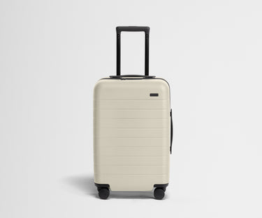 The Carry-On in Salt White