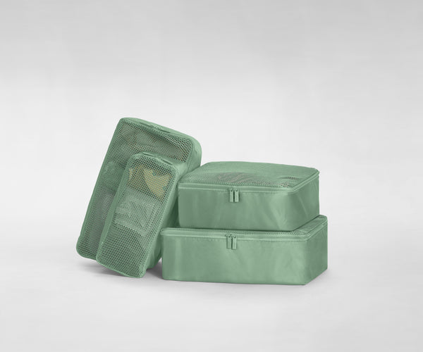 【AWAY】The Protective Packing Cube Packing Cubes in Jet Black | Away
