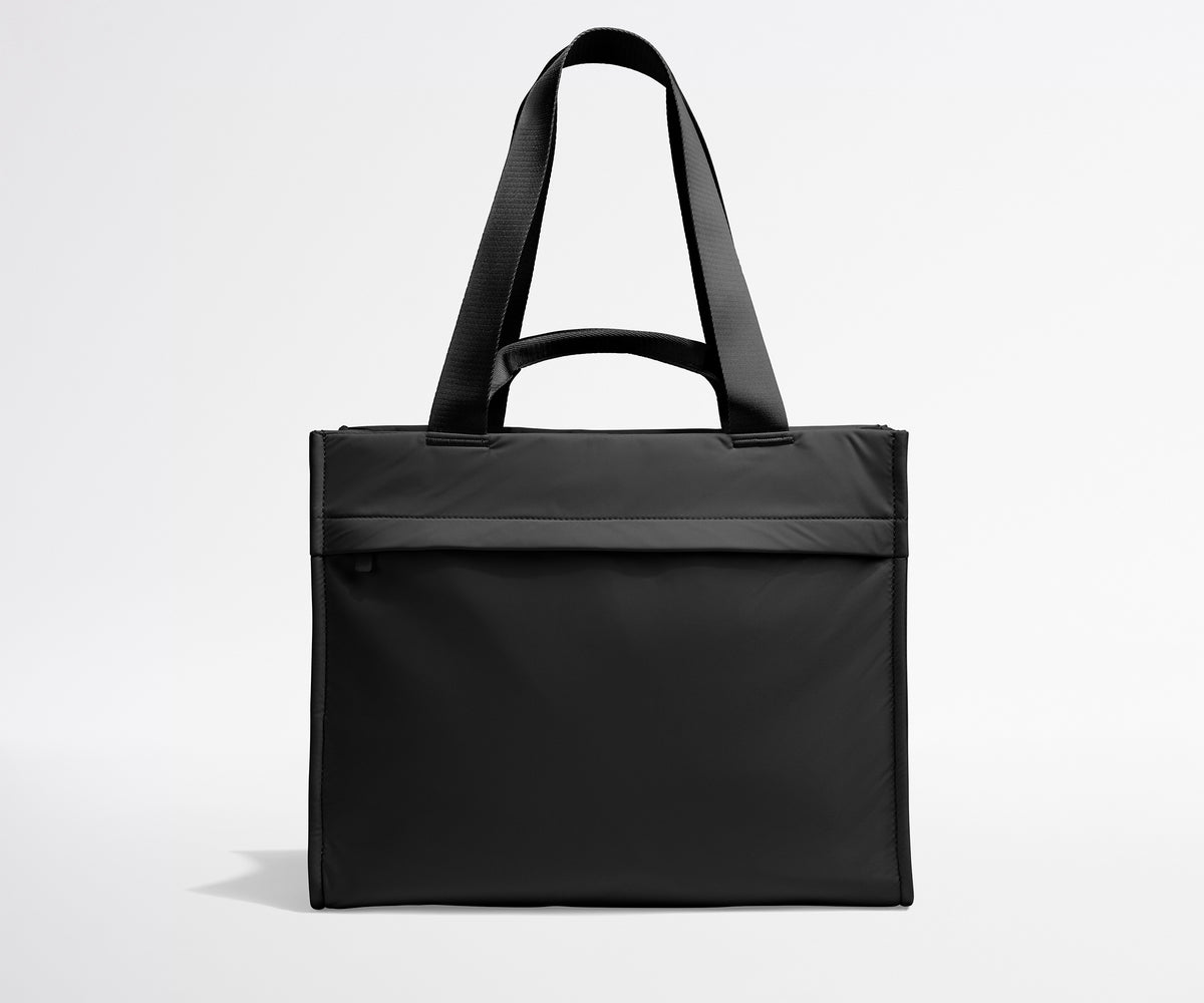Away Featherlight Daily Tote in Jet Black