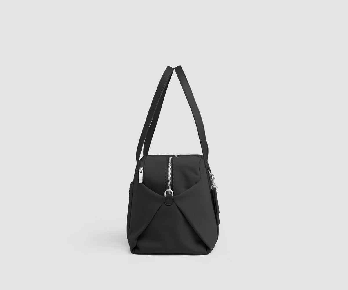 Signature Companion Bag in Jet Black