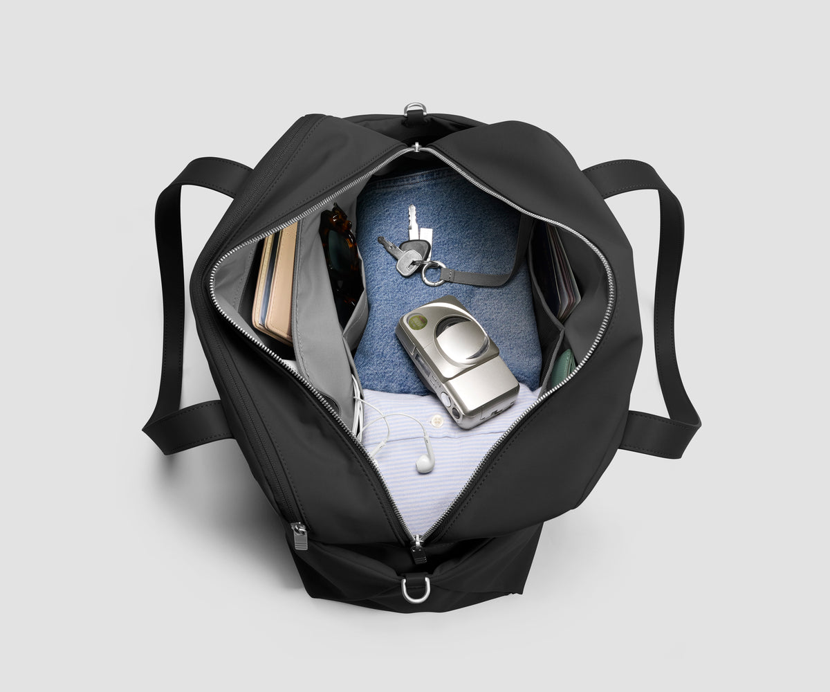 Signature Companion Bag in Jet Black