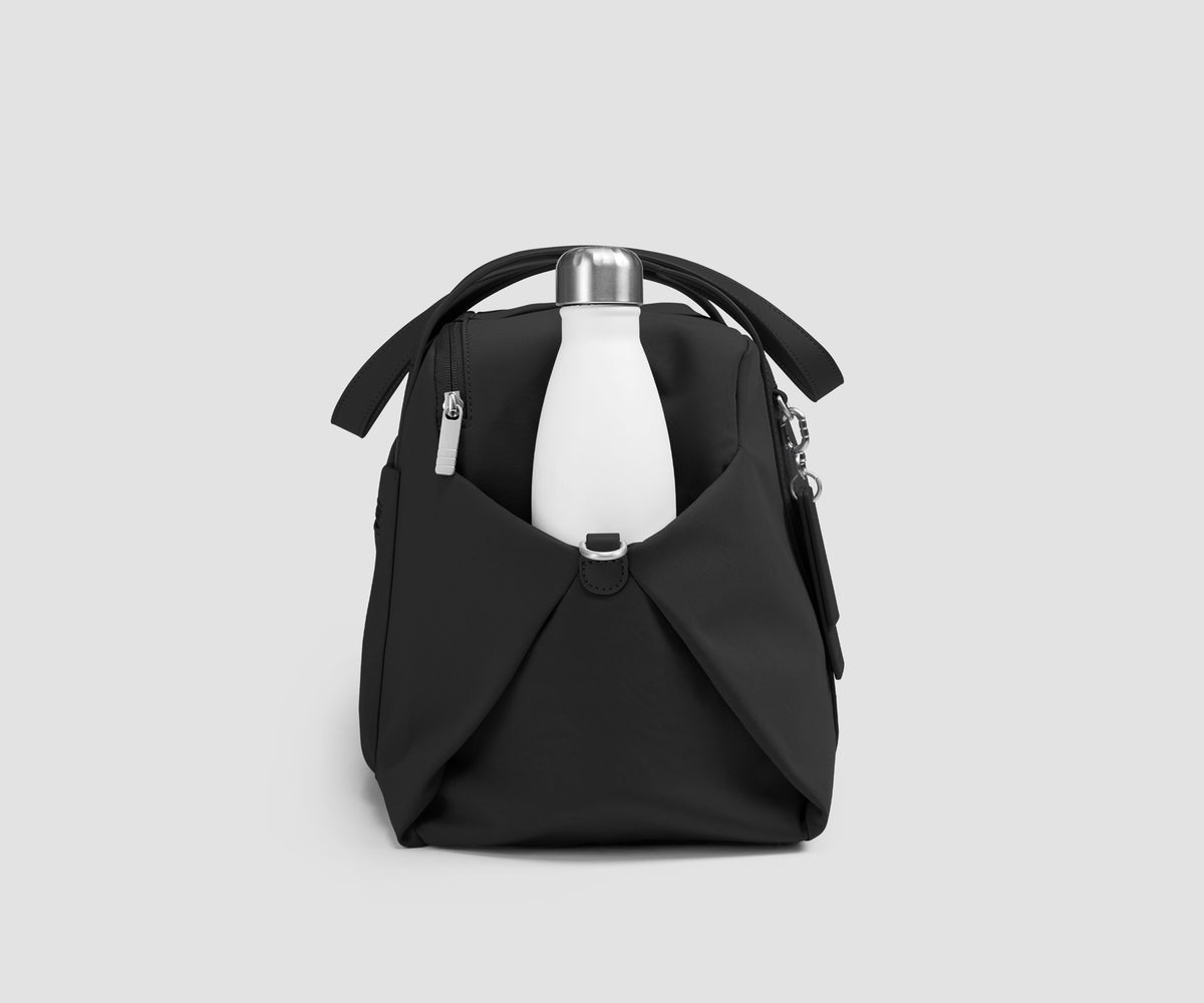 Signature Companion Bag in Jet Black