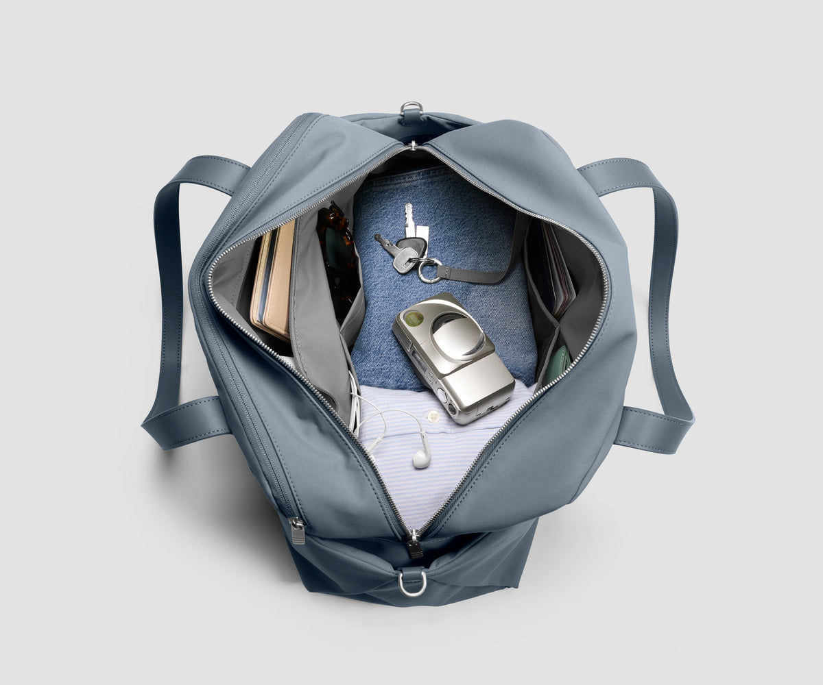 Signature Companion Bag in Coast Blue
