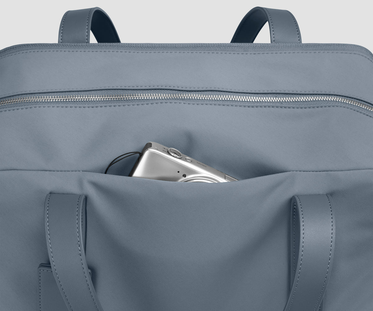 Signature Companion Bag in Coast Blue