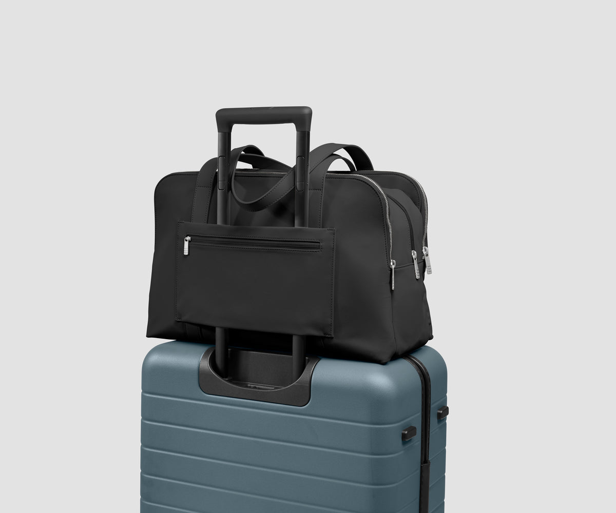 Signature Triple Zip Duffle in Jet Black
