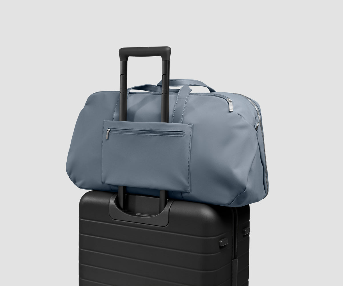Signature Weekender in Coast Blue
