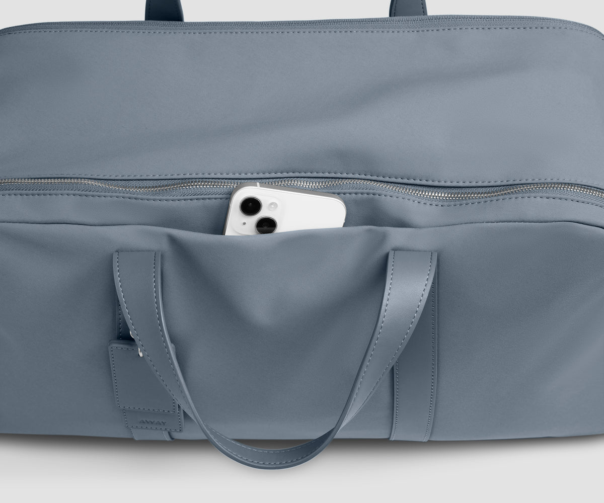 Signature Weekender in Coast Blue