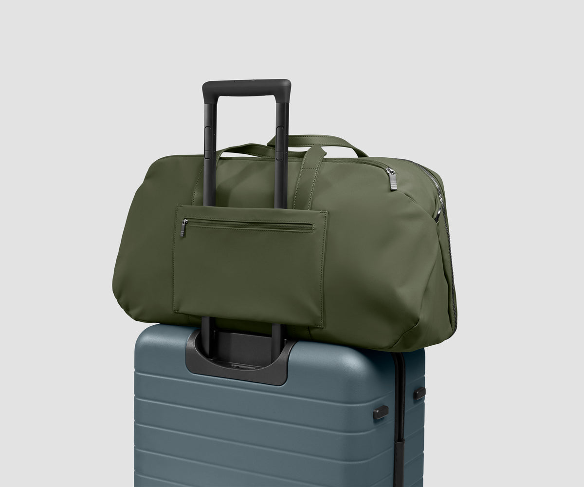 Signature Weekender in Olive Green