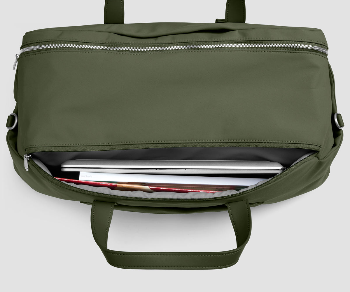 Signature Weekender in Olive Green