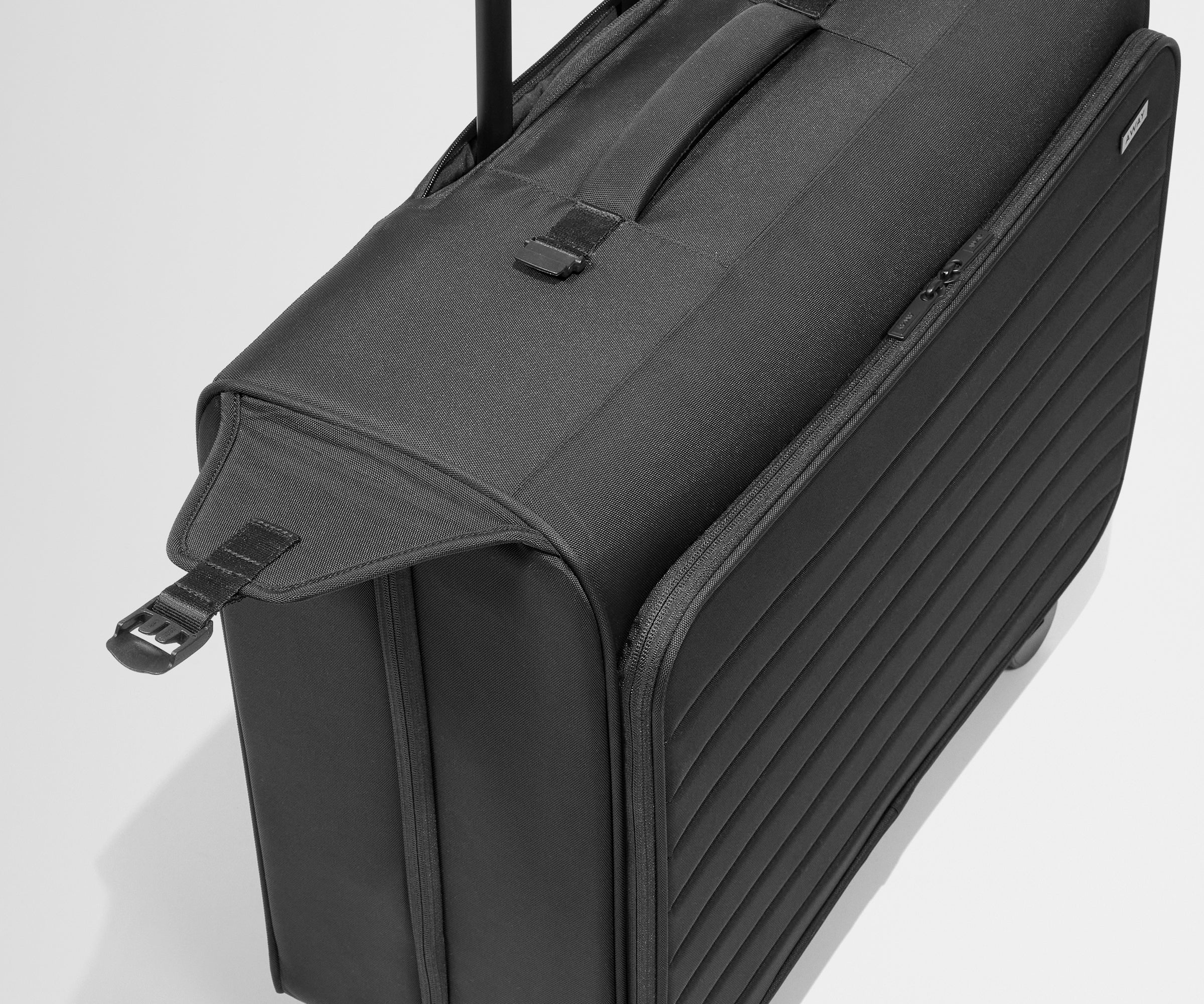 Softside Garment Roller in Jet Black