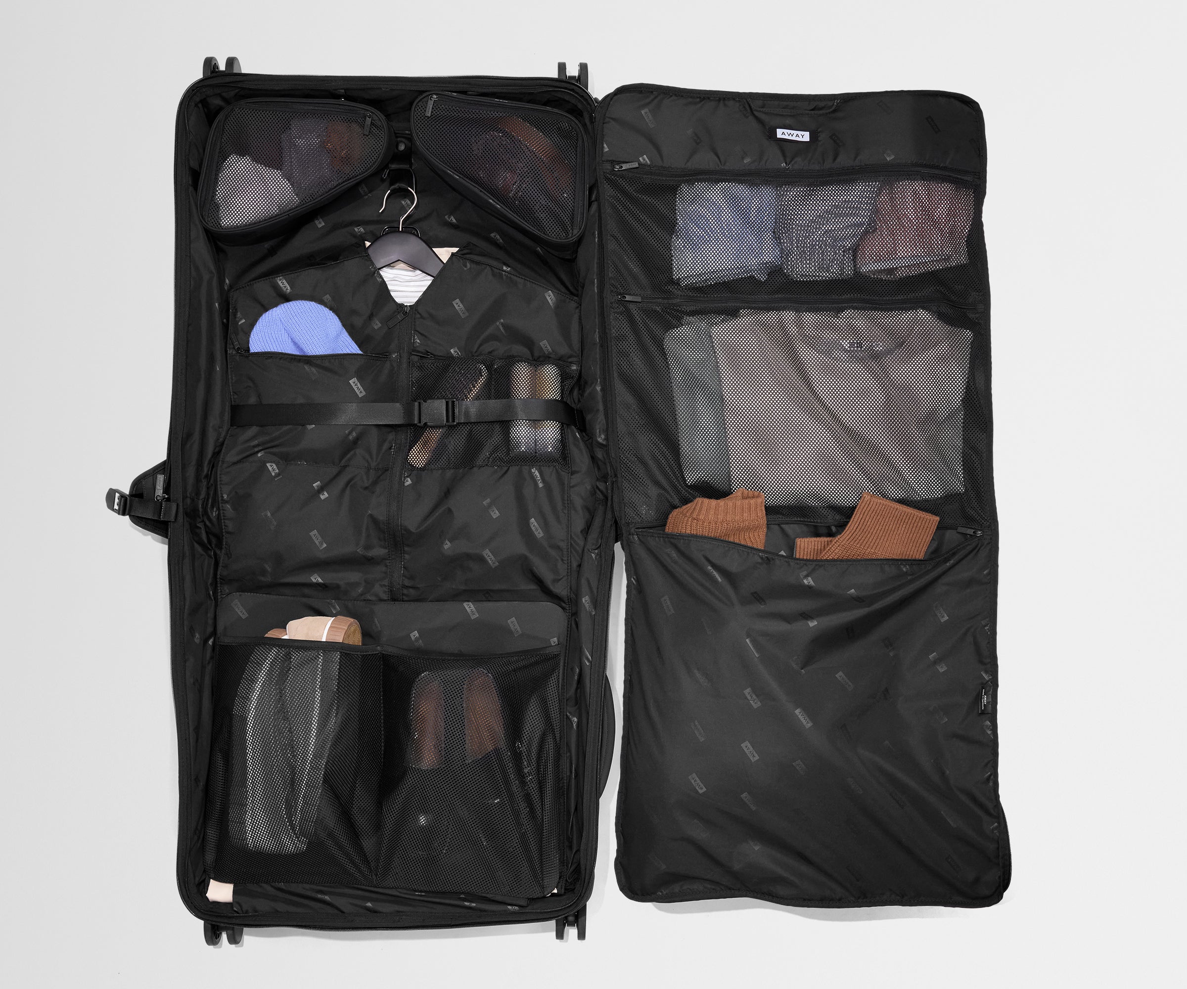 Softside Garment Roller in Jet Black