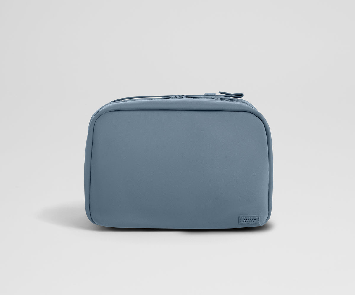 Hanging Toiletry Bag in Navy Blue Hanging Toiletry Bag in Navy Blue