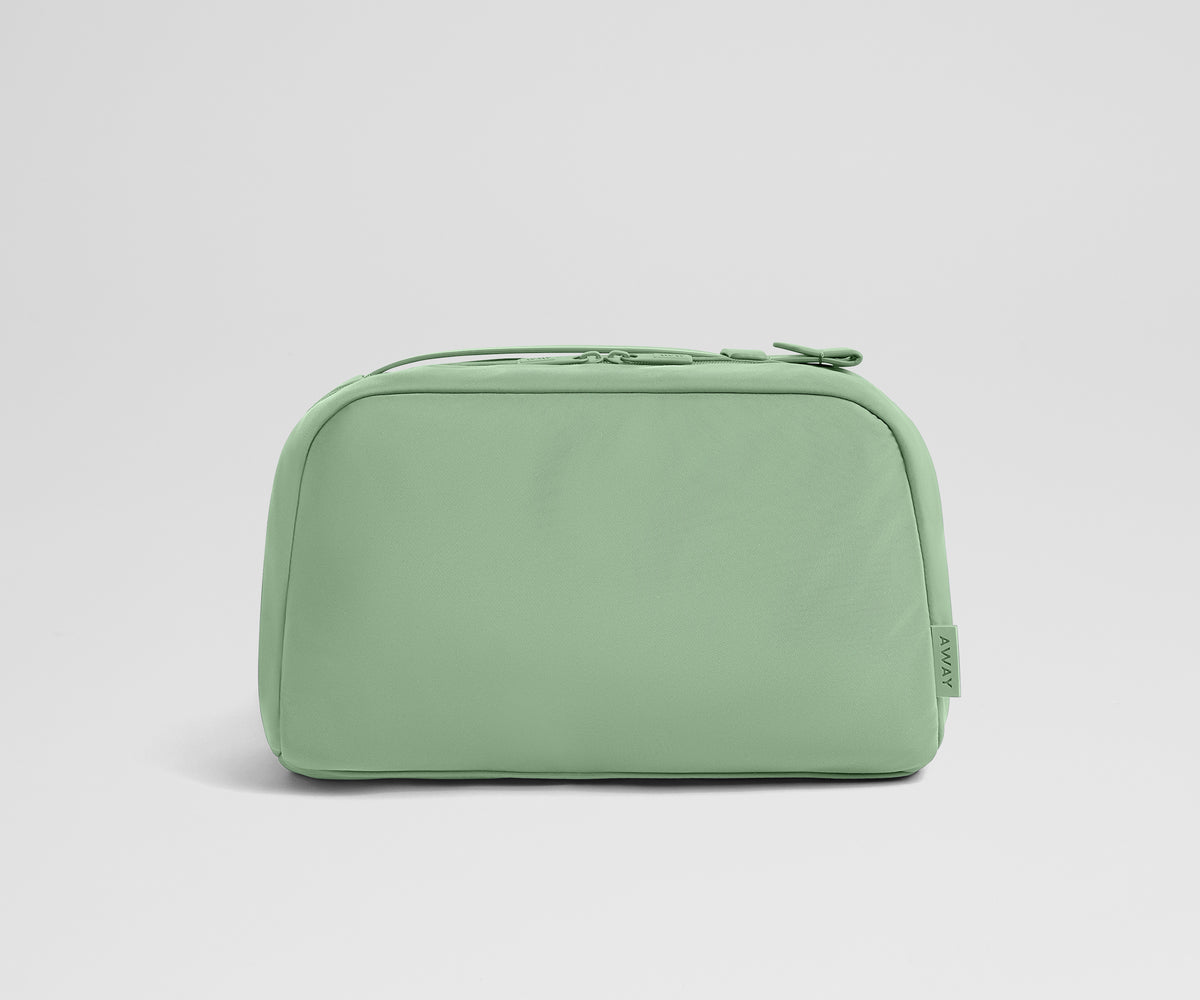 Away Large Toiletry Bag in Jet Black Away Large Toiletry Bag in Jet Black