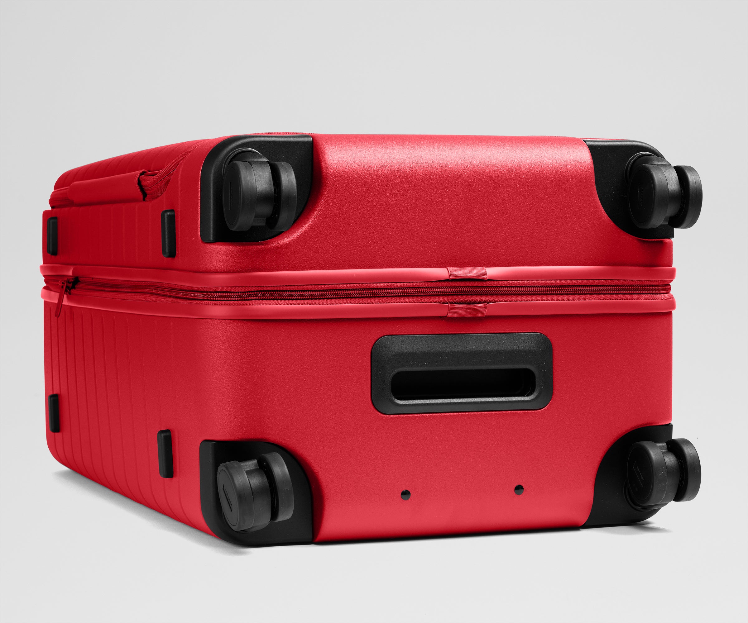 Topside Medium Trunk in Cherry Red
