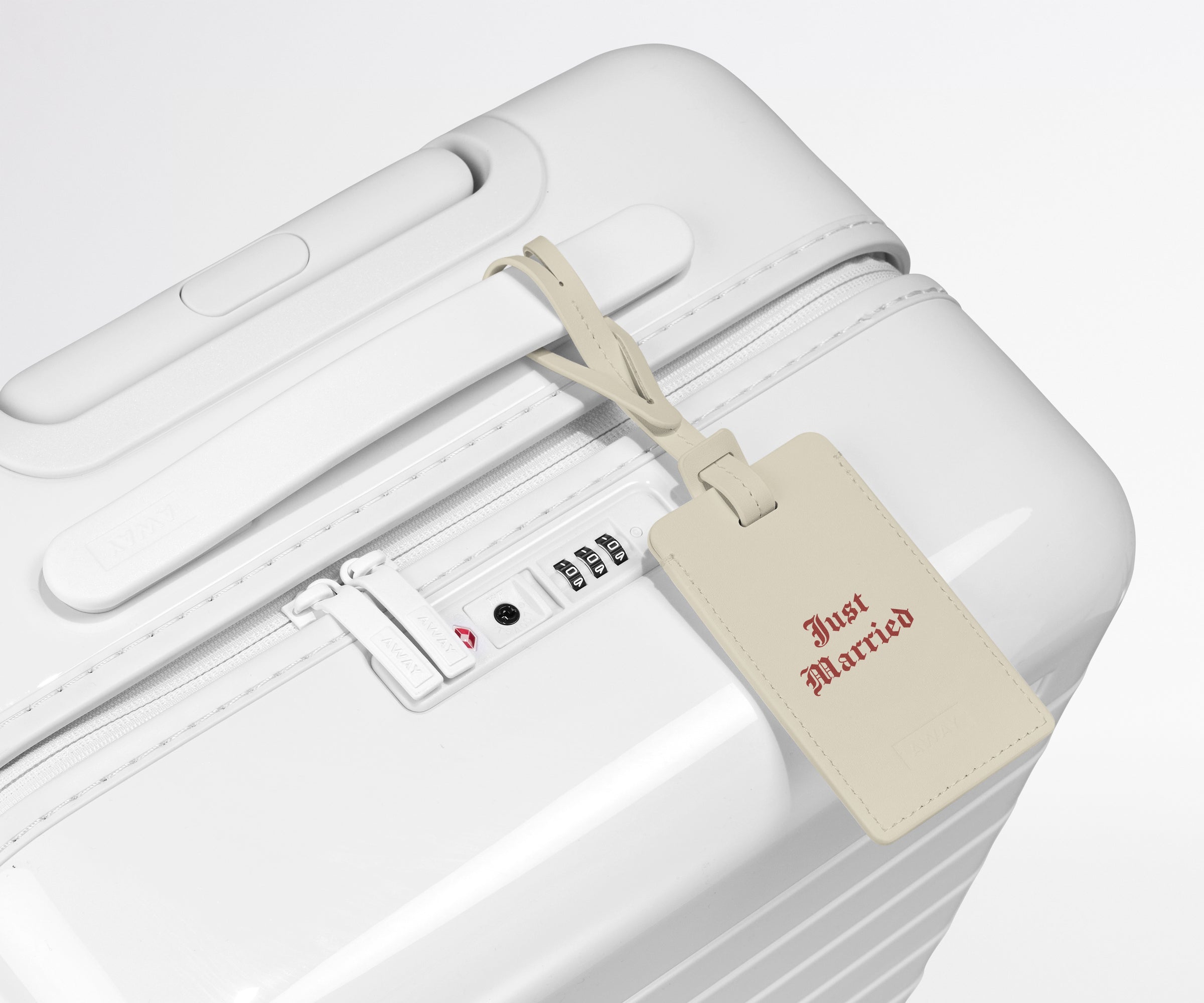 The Luggage Tag in Honeymoon