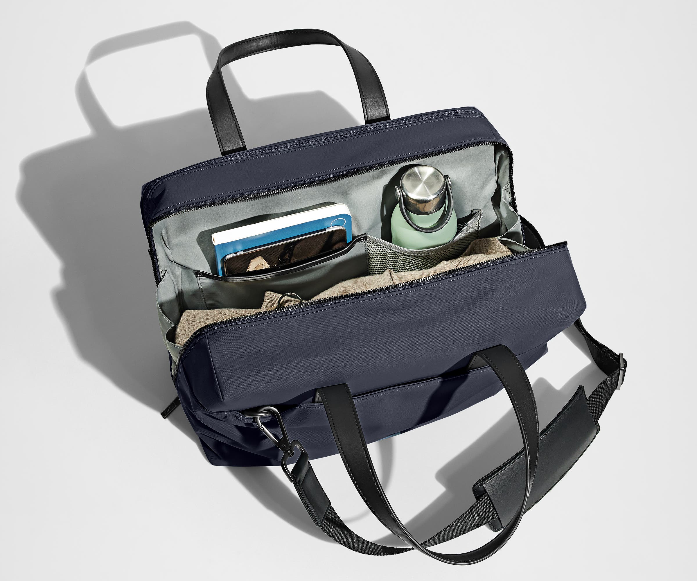 Away Everywhere Bag in Navy Blue